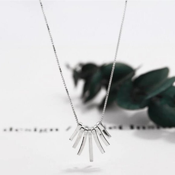 NEW 925 Sterling Silver Spike Necklace - Picture 5 of 7